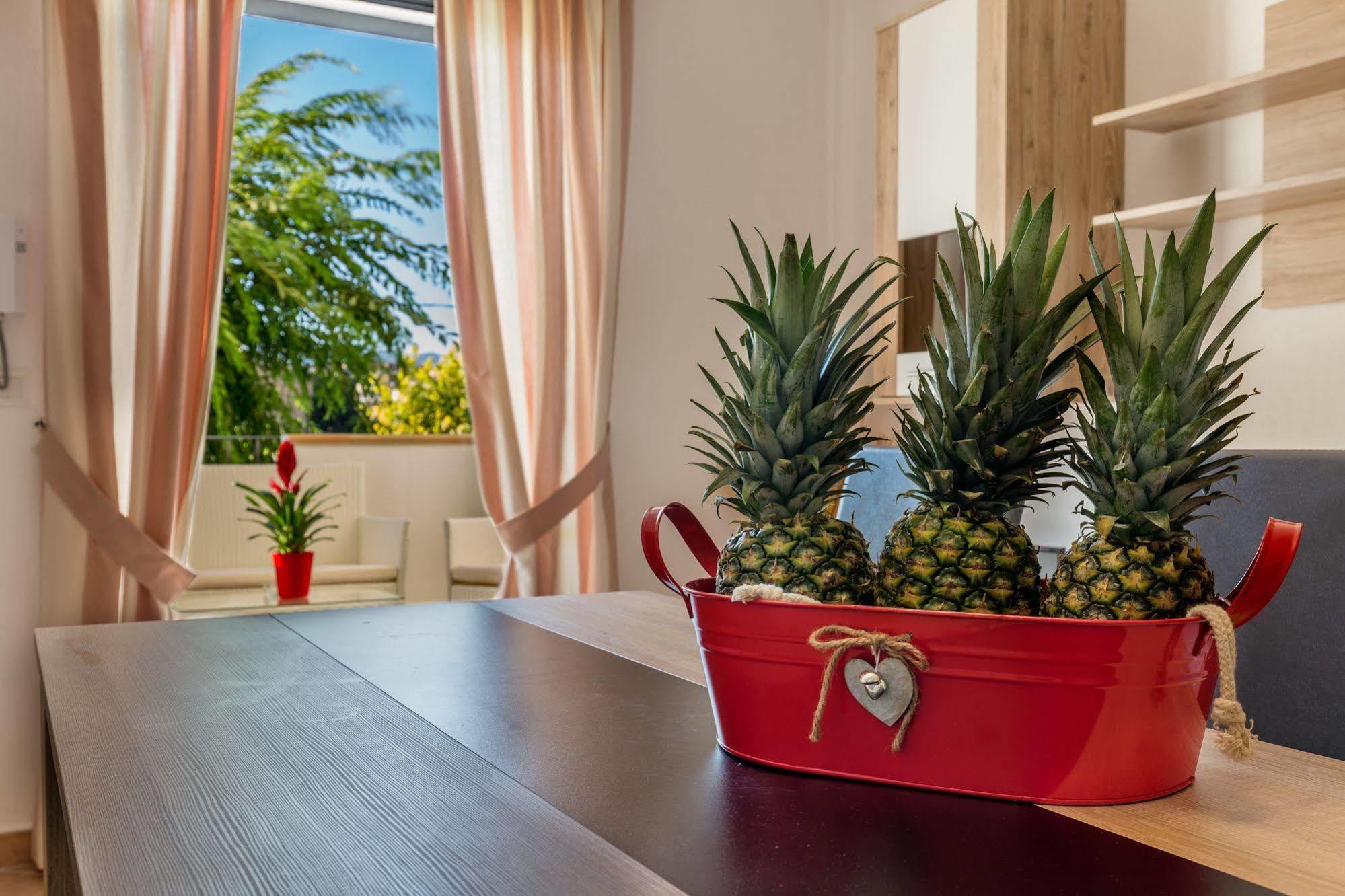 Mannois - Lofts & Apartments Орозеи Екстериор снимка