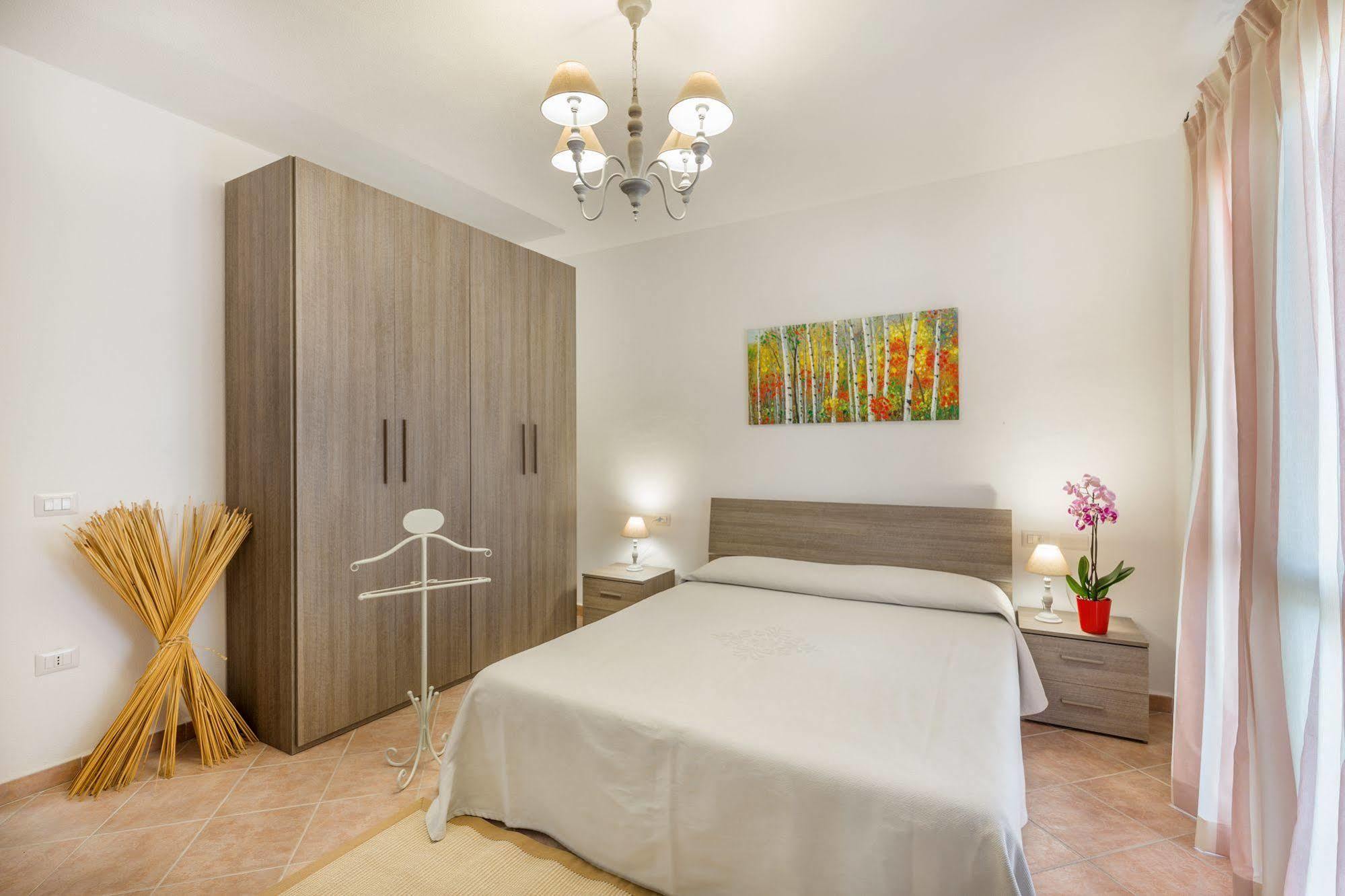 Mannois - Lofts & Apartments Орозеи Екстериор снимка